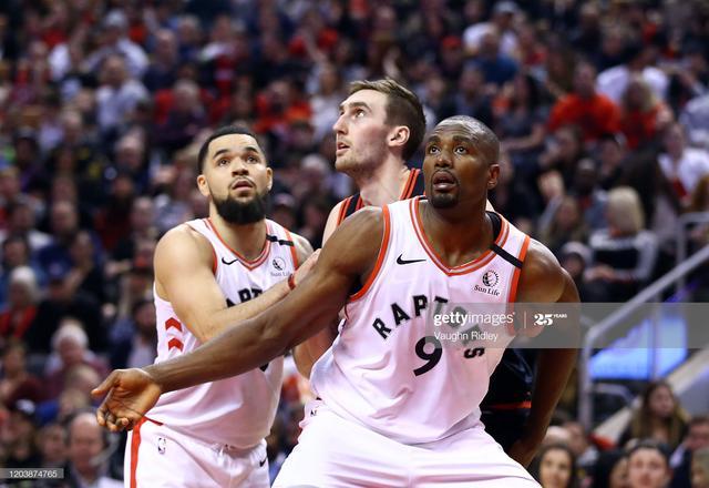 钟被对手打 钟被对手打